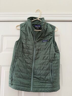 Patagonia Quilted Vest in Olive Green